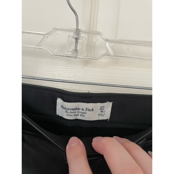 Abercrombie Ankle Straight High Rise Black Faux Leather Pants 27 / 4 XSHORT - Picture 4 of 4